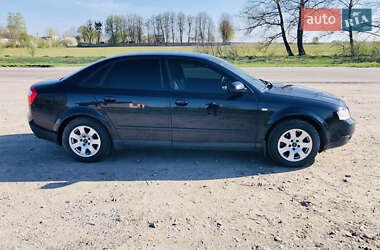 Седан Audi A4 2001 в Полонном