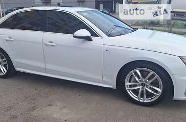 Седан Audi A4 2021 в Харкові