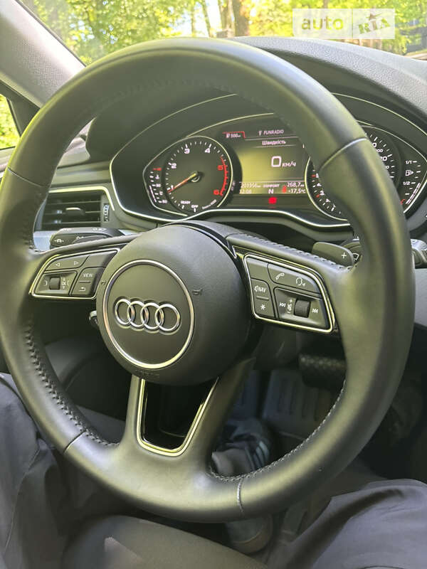 Универсал Audi A4 2019 в Ужгороде