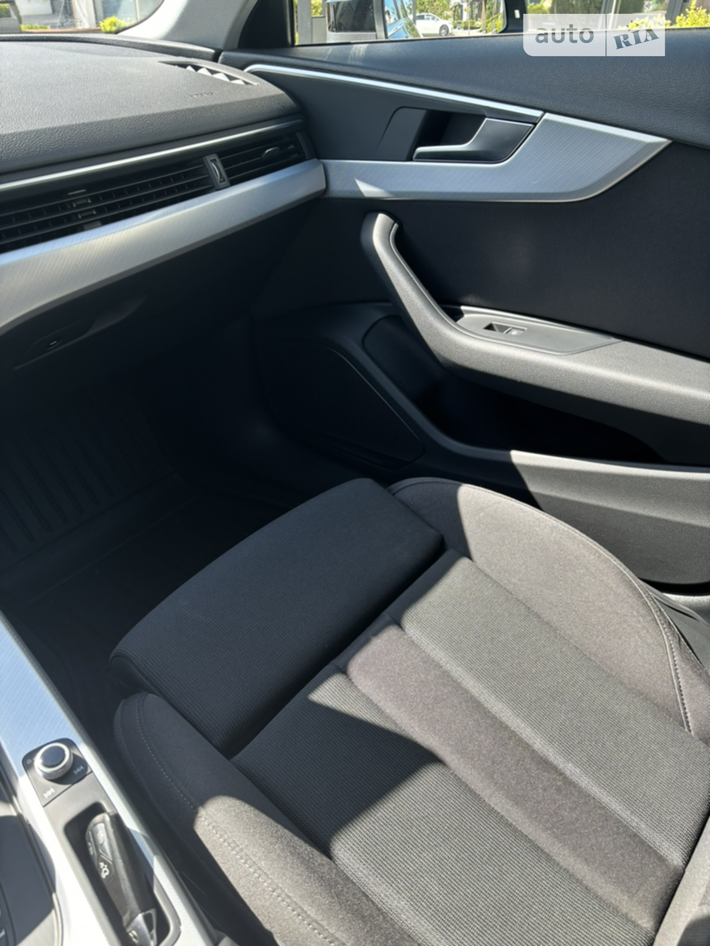2019 Audi A4 - мініатюра 48