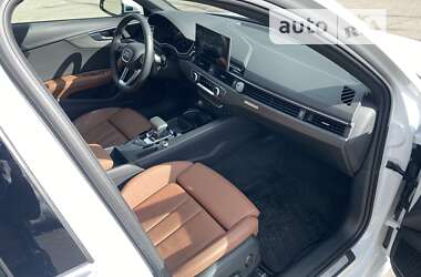 Седан Audi A4 2020 в Києві