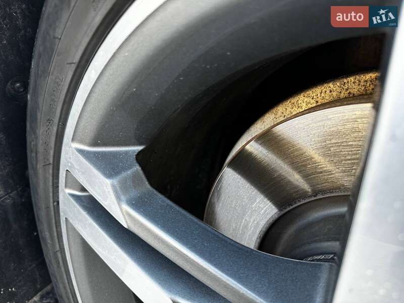 Седан Audi A4 2016 в Ивано-Франковске