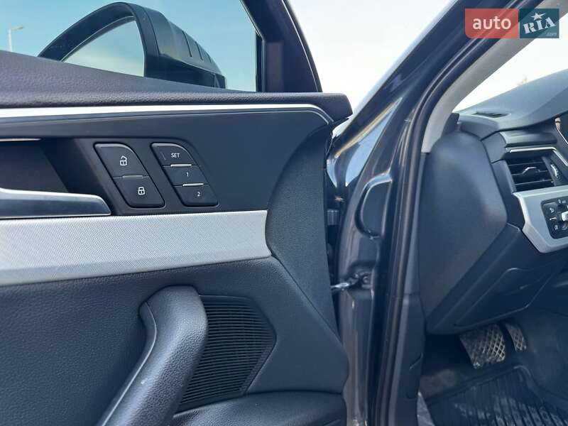 Седан Audi A4 2016 в Ивано-Франковске