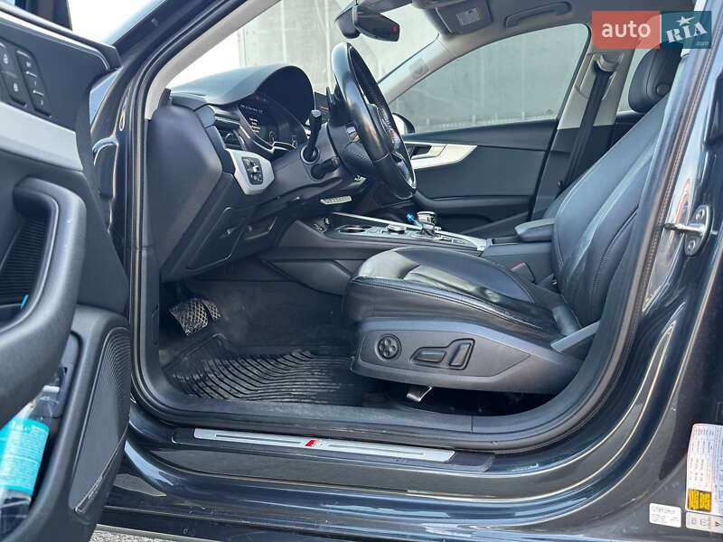 Седан Audi A4 2016 в Ивано-Франковске