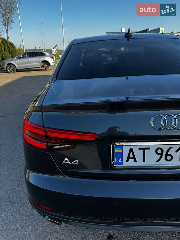 Седан Audi A4 2016 в Ивано-Франковске