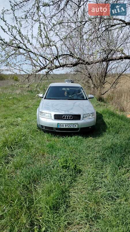 Седан Audi A4 2002 в 