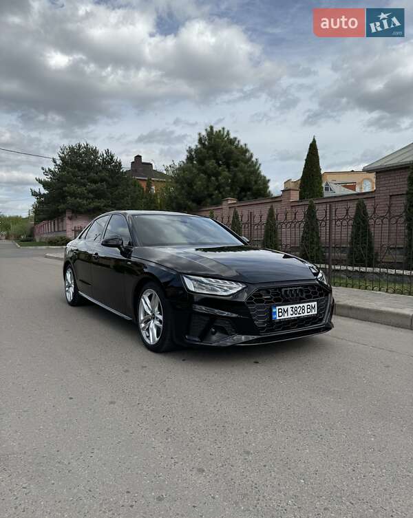 Седан Audi A4 2022 в Києві