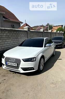 Седан Audi A4 2014 в Житомире