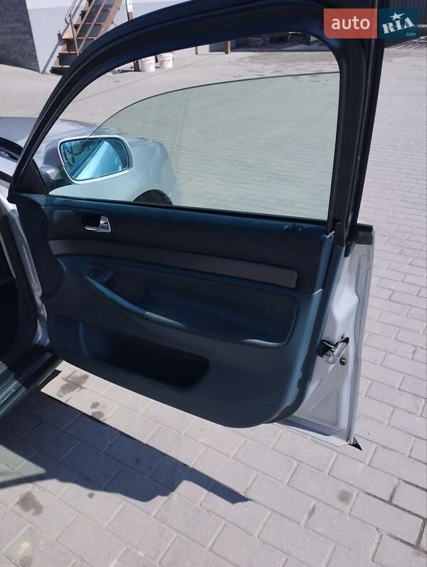 Седан Audi A4 1999 в Рахове фото 6 Седан Audi A4 1999 в Рахове
