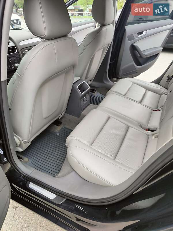 Седан Audi A4 2008 в Харькове