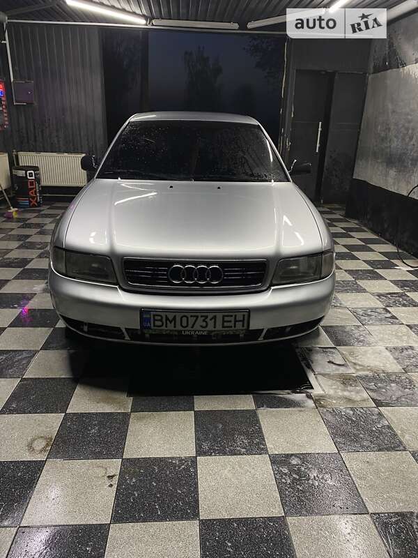 Седан Audi A4 1996 в Сумах