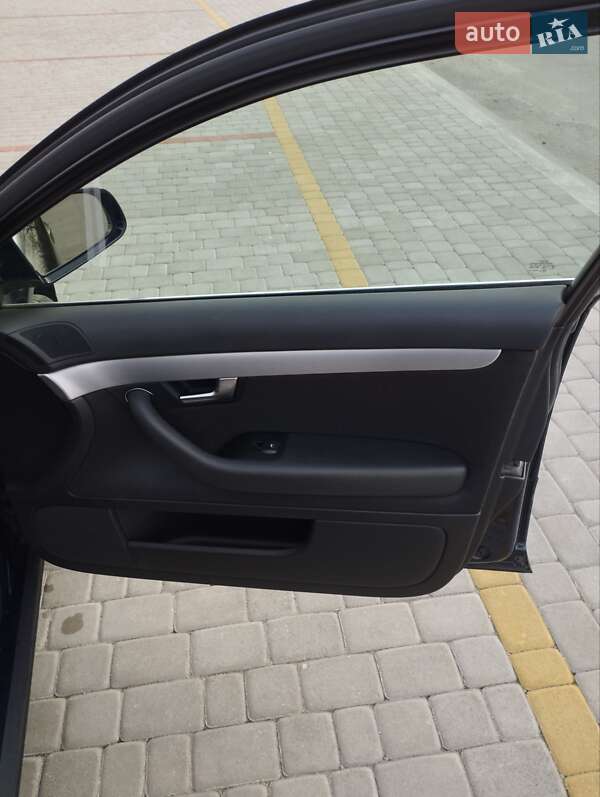 Седан Audi A4 2007 в Староконстантинове