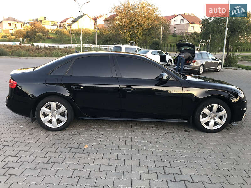Седан Audi A4 2014 в Львове