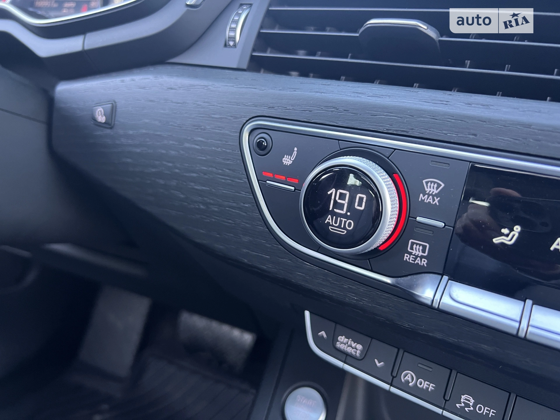 2016 Audi A4 - мініатюра 17