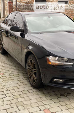 Седан Audi A4 2013 в Львові