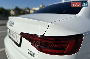 Седан Audi A4 2018 в 