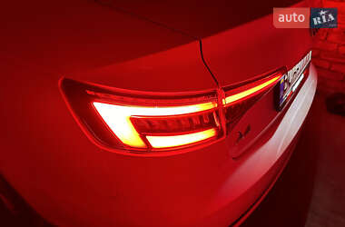 Седан Audi A4 2018 в 