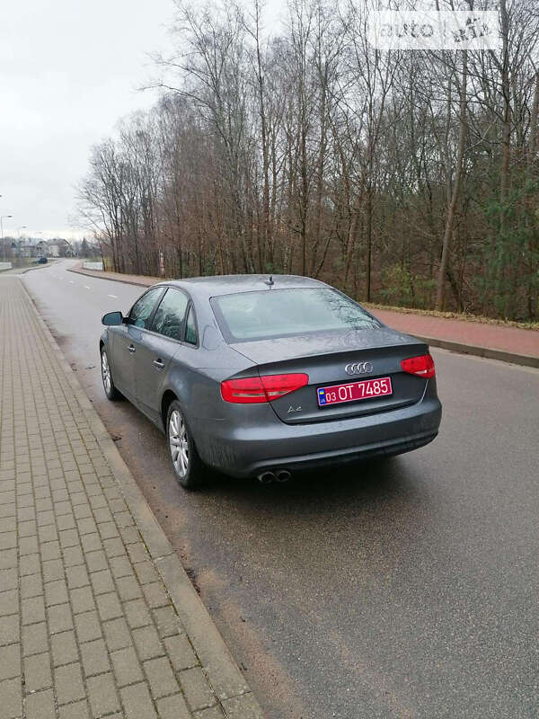 Седан Audi A4 2014 в Хмельницком