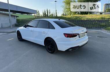 Седан Audi A4 2021 в Києві