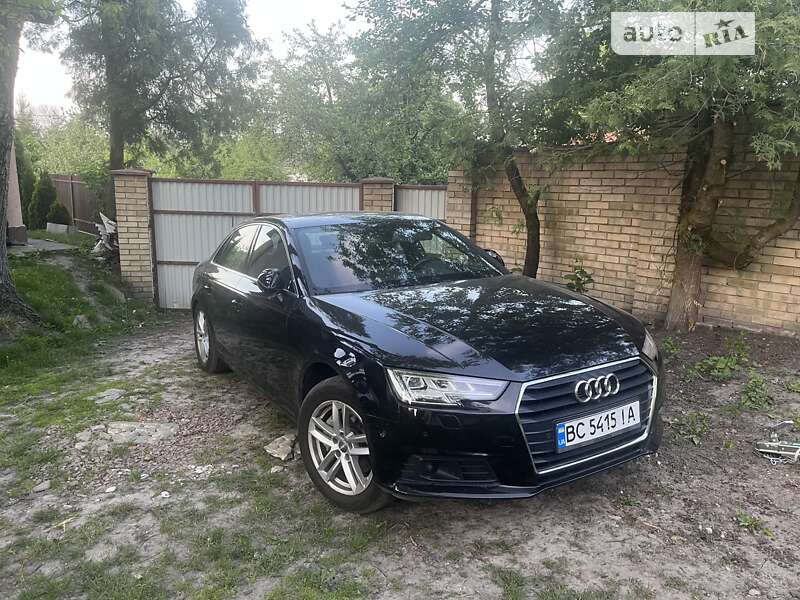 Седан Audi A4 2016 в Львові