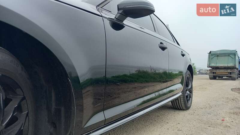 Седан Audi A4 2018 в Одессе