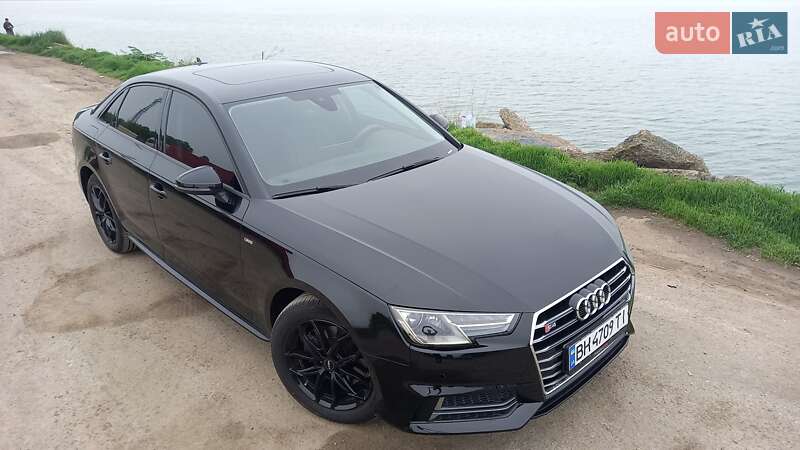 Седан Audi A4 2018 в Одессе