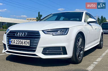 Седан Audi A4 2016 в 