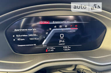 Седан Audi A4 2022 в Львове