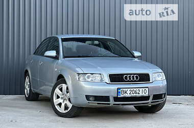 Седан Audi A4 2004 в Сарнах