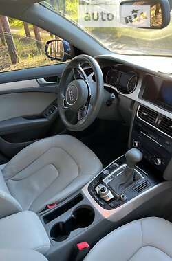 Седан Audi A4 2015 в Полтаве
