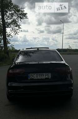 Седан Audi A4 2013 в Пустомытах