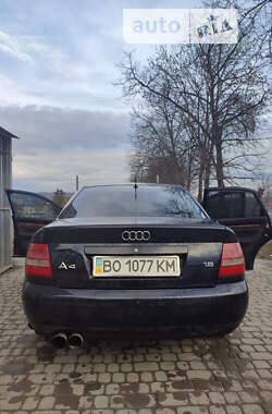 Седан Audi A4 1996 в Чорткові