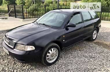 Универсал Audi A4 1997 в Яворове