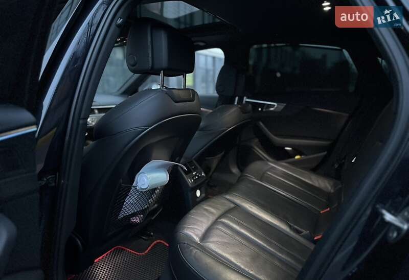 Седан Audi A4 2016 в Львові
