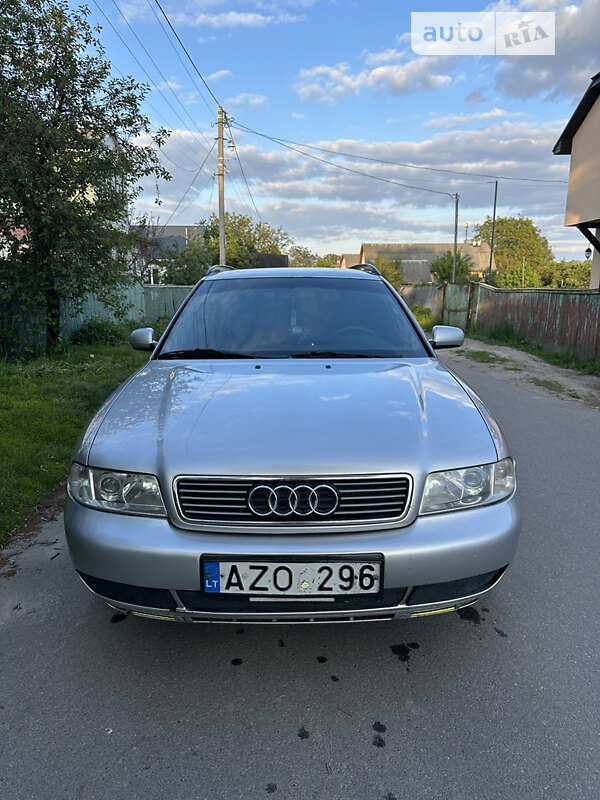 Универсал Audi A4 1998 в Чернигове