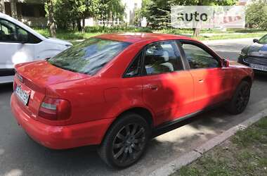 Седан Audi A4 1997 в Чернигове