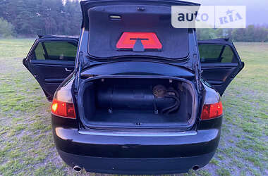 Седан Audi A4 2003 в Кременце