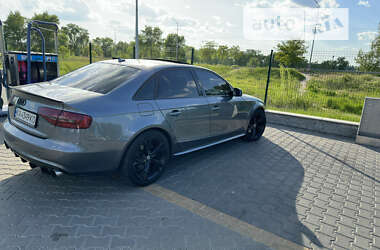 Седан Audi A4 2013 в Киеве