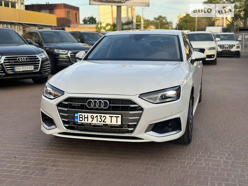 Седан Audi A4 2021 в Одессе