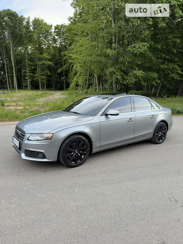 Седан Audi A4 2010 в Красилові