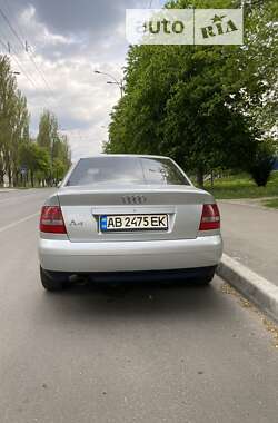 Седан Audi A4 2000 в Киеве