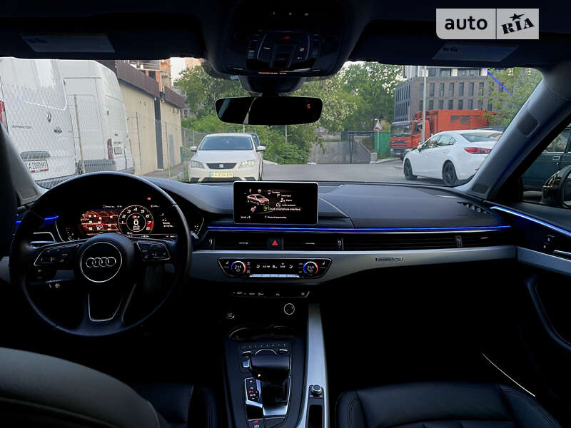 Седан Audi A4 2016 в Хмельницком