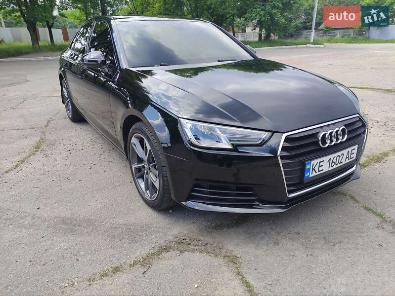 Седан Audi A4 2019 в Каменском