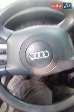 Универсал Audi A4 2000 в 