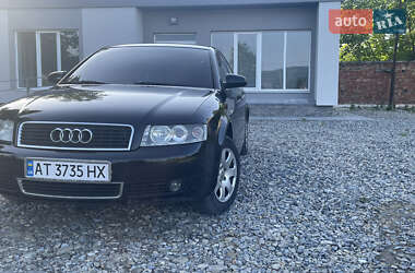 Седан Audi A4 2002 в Надворной