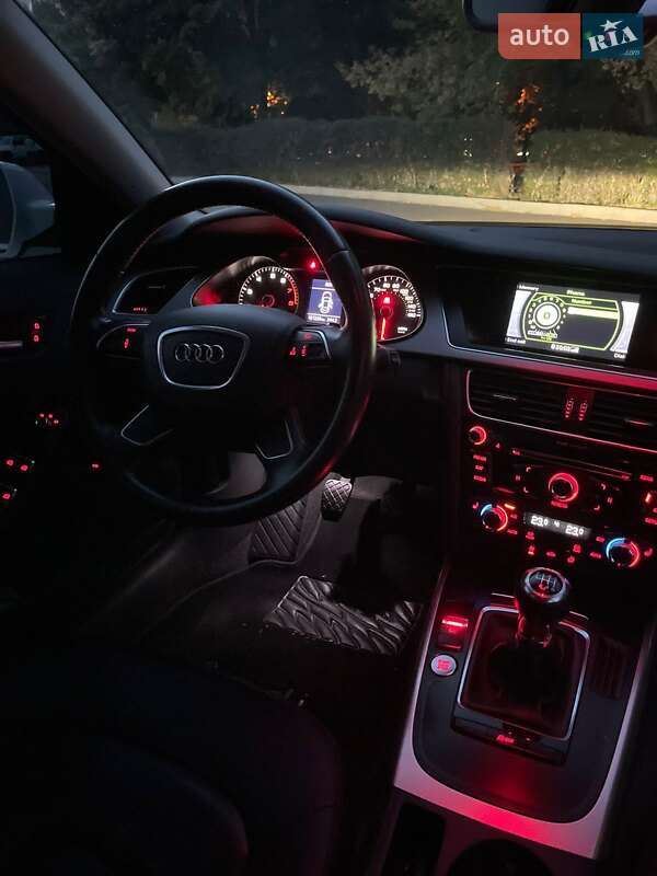 Седан Audi A4 2014 в Одессе