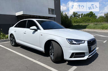 Седан Audi A4 2016 в Киеве