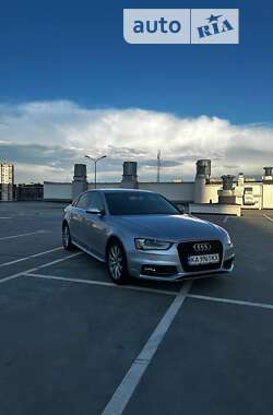 Седан Audi A4 2014 в Києві