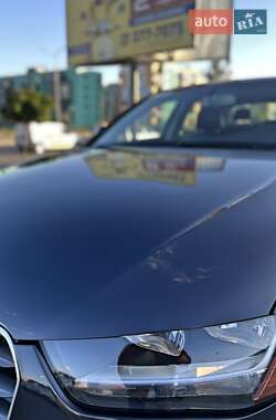 Седан Audi A4 2013 в 