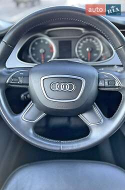 Седан Audi A4 2013 в 